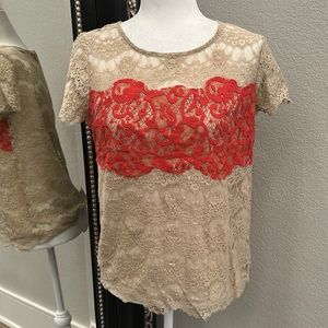 Anthropologie Porcelain Lace Top Tee Shirt Pink Coral Cream Size Medium